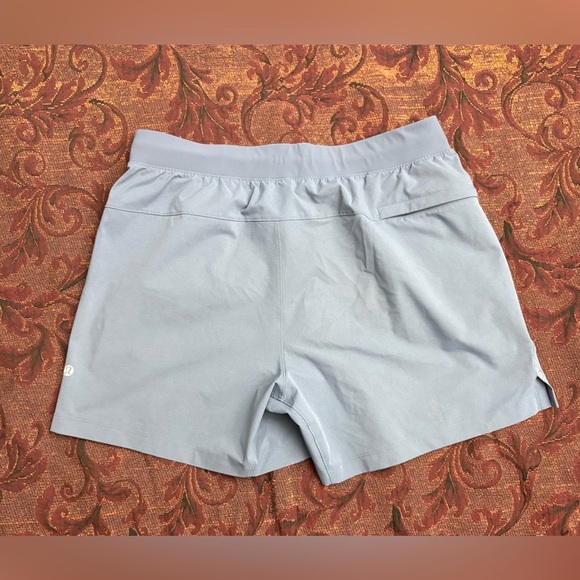 Lululemon Licence to Train 5” Short - Picture 2 of 3